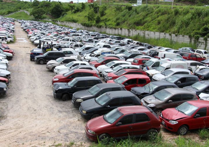 Leilões de Carros: Como Participar com Segurança e Evitar Riscos